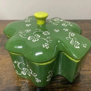 Shamrock Ramekin with Lid